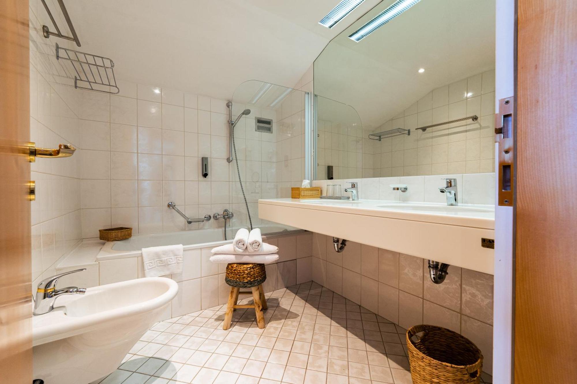 Boutique Hotel Olympia Seefeld in Tirol Luaran gambar