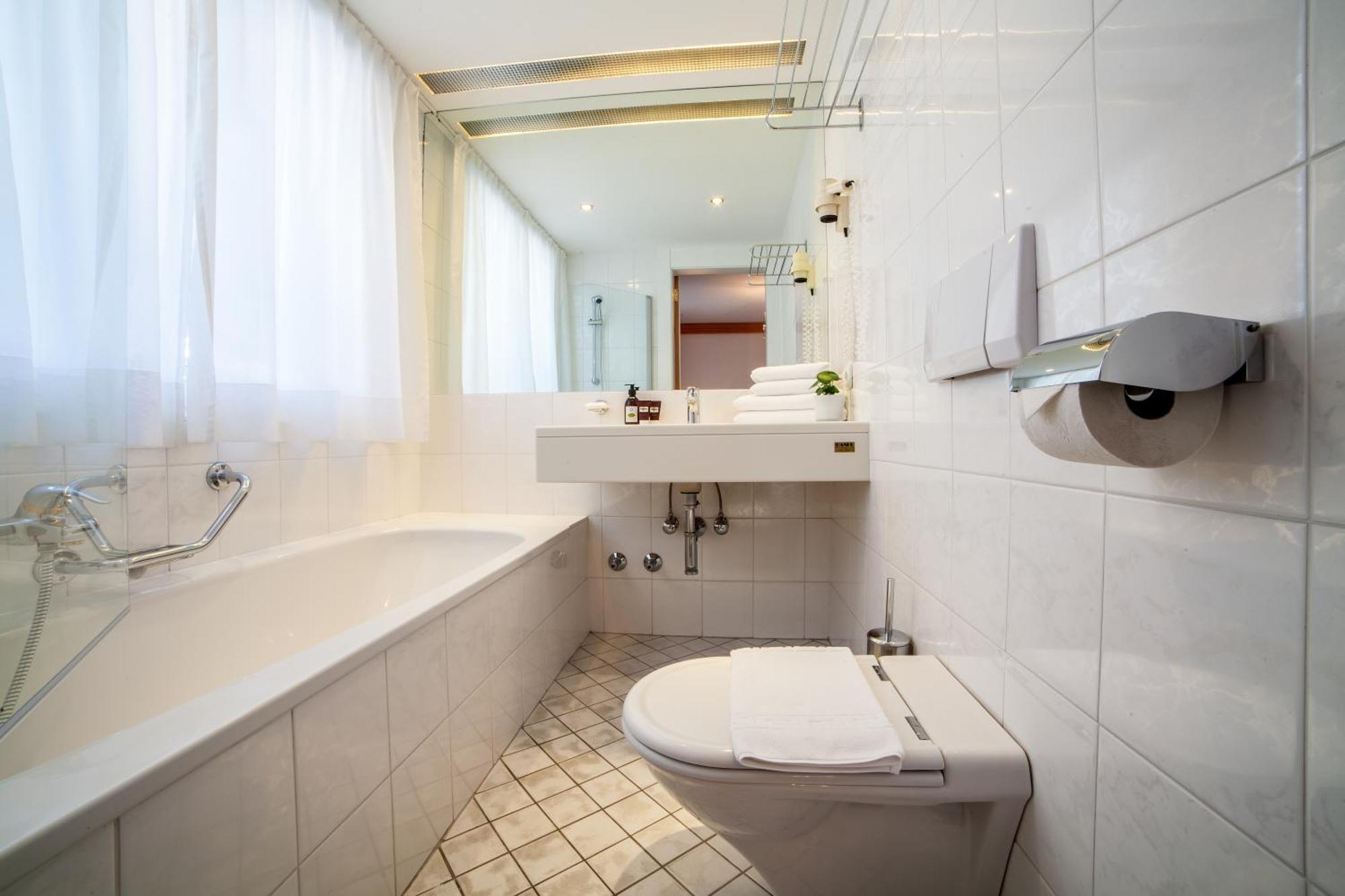 Boutique Hotel Olympia Seefeld in Tirol Luaran gambar